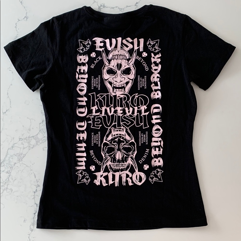 Evisu Kuro Graphic slim fit Black Tee with Pink Skull Print
